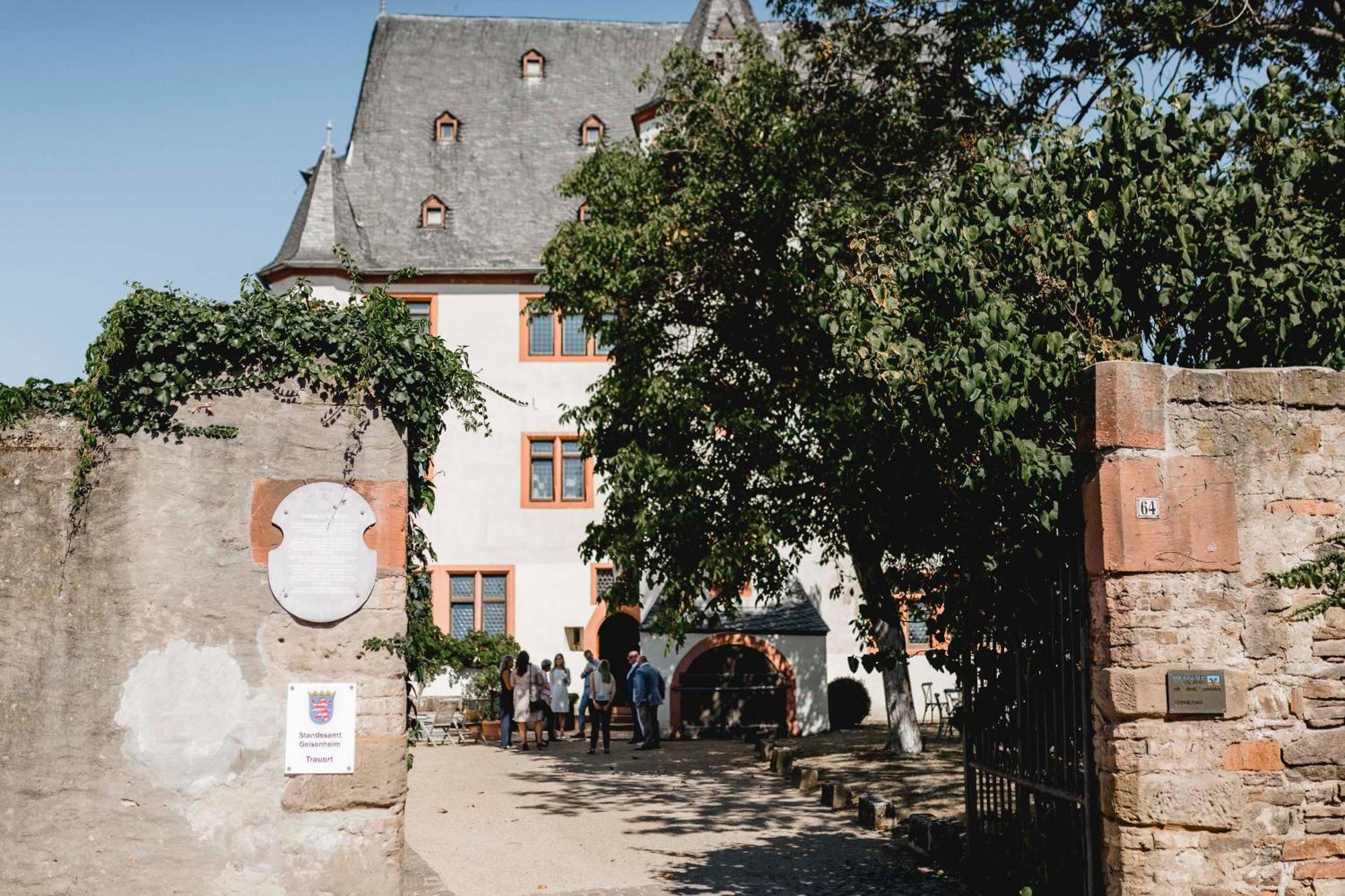 Schloss Schoenborn Geisenheim Exterior foto